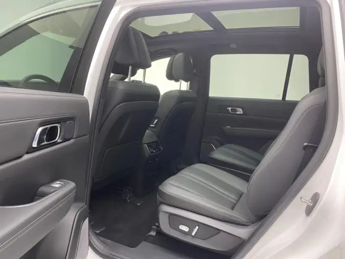 Li Auto ONE 2020 Model Extended Range 6 seat Edition – фото 24