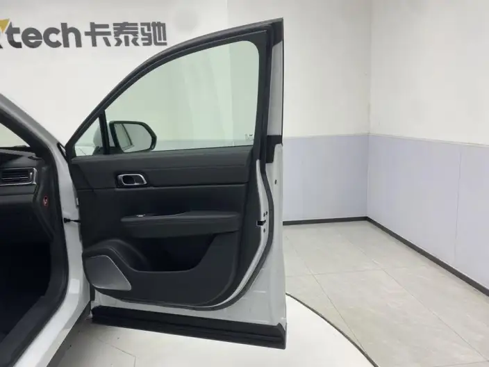 Li Auto ONE 2020 Model Extended Range 6 seat Edition – фото 57