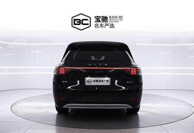 AITO M9 2024 Extended-Range Ultra 6-Seater – фото 4