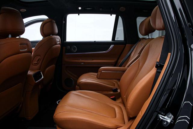 AITO M9 2024 Extended-Range Ultra 6-Seater – фото 12