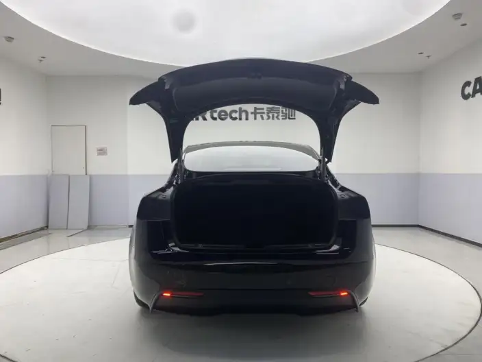 Model 3 2025 Model Facelift Rear-wheel drive version – фото 11