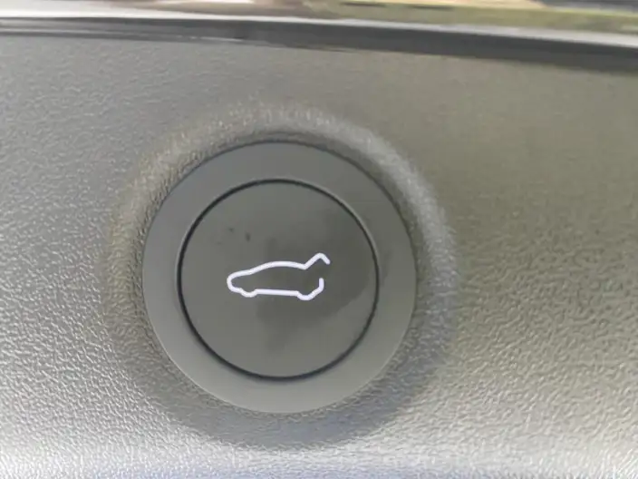 Model 3 2025 Model Facelift Rear-wheel drive version – фото 15