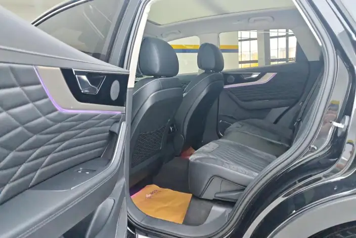 Hongqi HS5 2022 Model Facelift 2.0T Smart Flag Enjoy Edition – фото 33