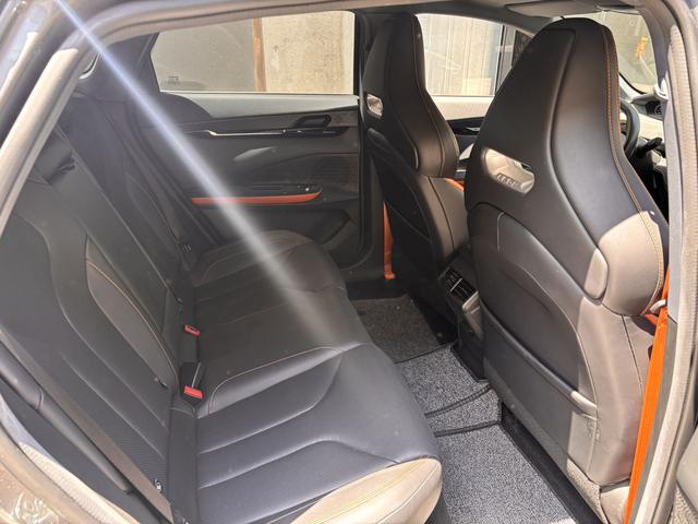Changan UNI-V 2022 1.5T Excellence – фото 9