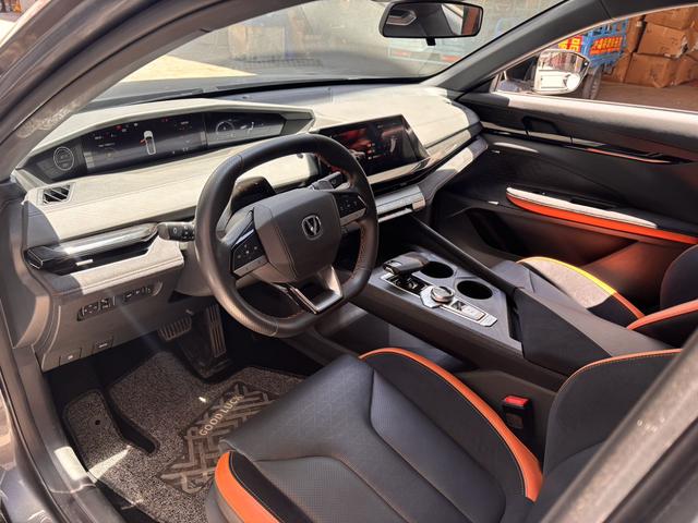 Changan UNI-V 2022 1.5T Excellence – фото 11