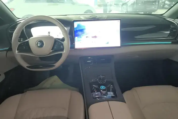 BYD Han DM 2024 Model DM-i Honor Edition 121KM Exclusive Model – фото 12