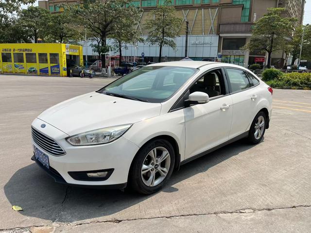 Ford Focus 2015 модификация Тройная литиевая батарея кузов 1.6L автоматическое Com f ort – фото 1