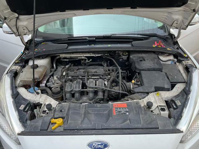 Ford Focus 2015 модификация Тройная литиевая батарея кузов 1.6L автоматическое Com f ort – фото 8