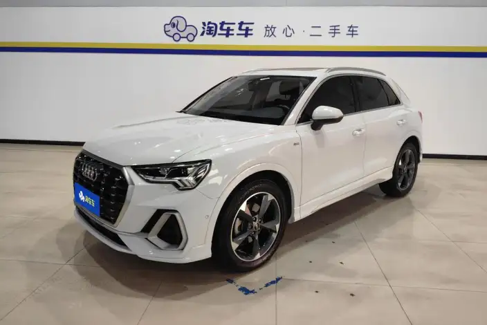 AUDI Q3 2022 Model 35 TFSI Fashion Dynamic Model – фото 1