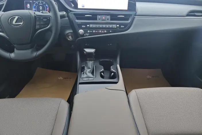Lexus ES 2022 Model 200 Superior Edition – фото 13