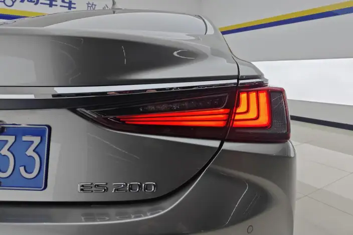 Lexus ES 2022 Model 200 Superior Edition – фото 22