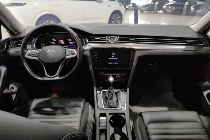Volkswagen Magotan 2020 Model 330TSI DSG Leading Model – фото 11