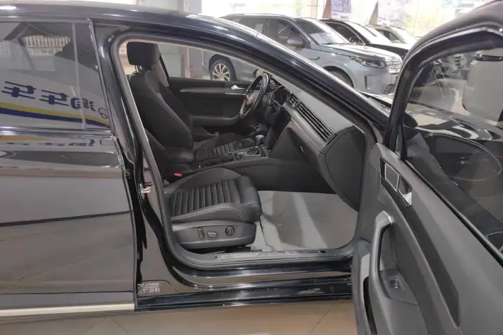 Volkswagen Magotan 2020 Model 330TSI DSG Leading Model – фото 33