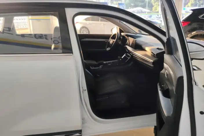 WULING Asta 2021 Model 1.5T Automatic Starlight Edition – фото 16