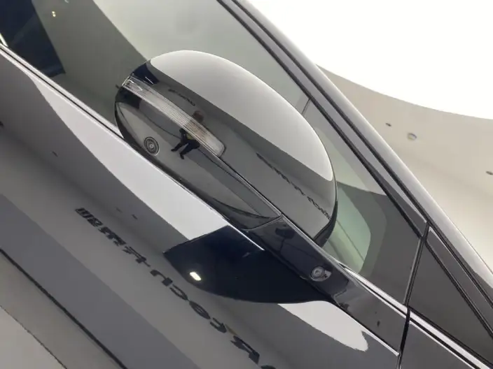 Li Auto i8 2025 Model Standard Edition – фото 13