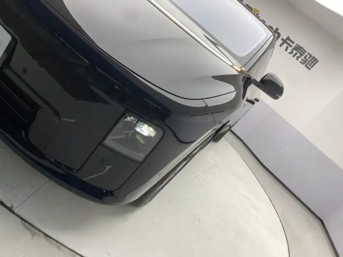 Li Auto i8 2025 Model Standard Edition – фото 14
