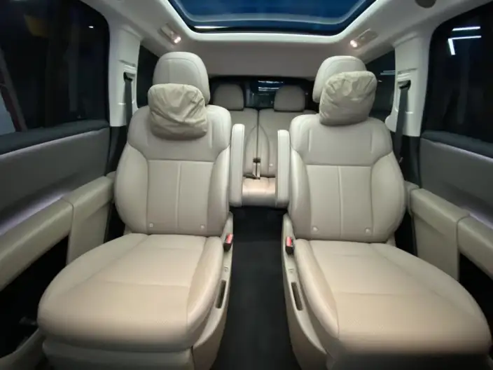 Li Auto i8 2025 Model Standard Edition – фото 25