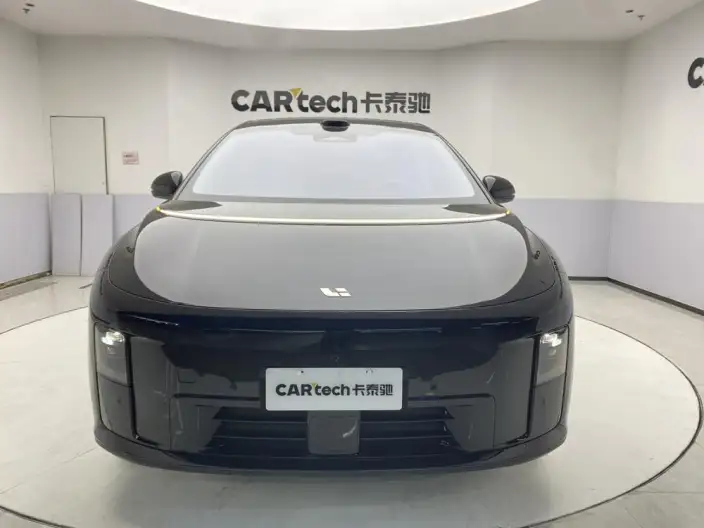Li Auto i8 2025 Model Standard Edition – фото 34