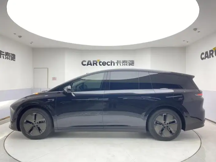 Li Auto i8 2025 Model Standard Edition – фото 36