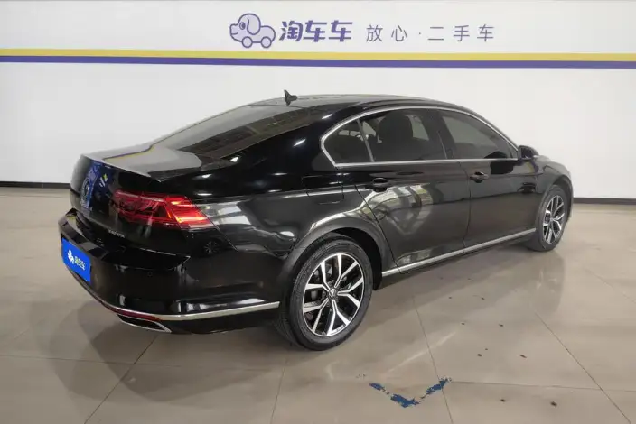 Volkswagen Magotan 2020 Model 330TSI DSG Leading Model – фото 3