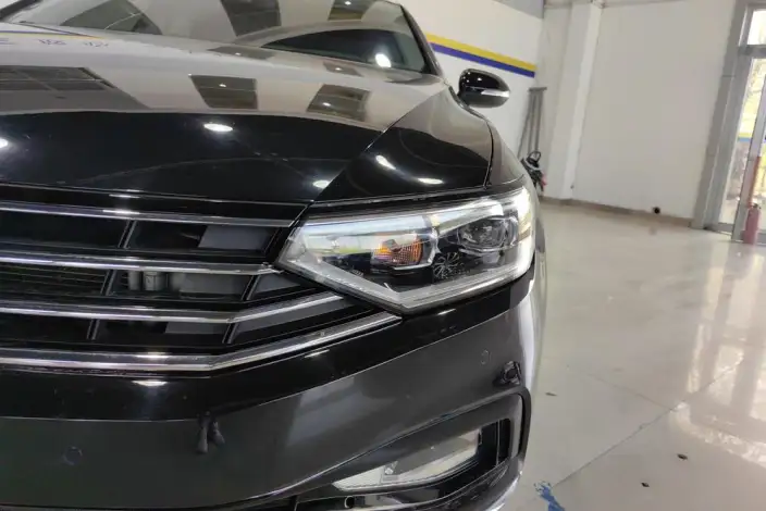 Volkswagen Magotan 2020 Model 330TSI DSG Leading Model – фото 4