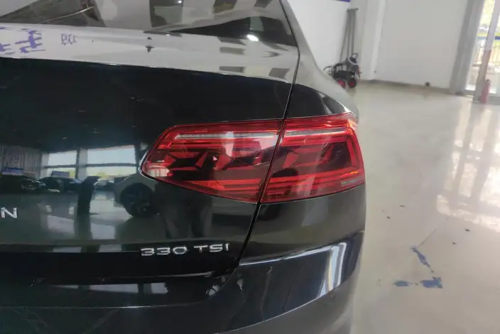 Volkswagen Magotan 2020 Model 330TSI DSG Leading Model – фото 5