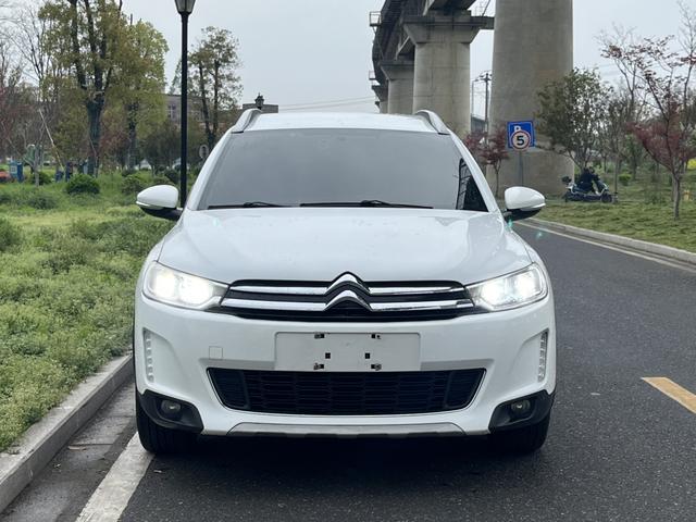 Citroën C3-XR 2015 модификация 1.6L автоматическое Pioneer type – фото 2