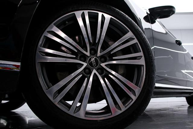 Audi A8 2021 A8L 55 TFSI quattro Prestige – фото 18