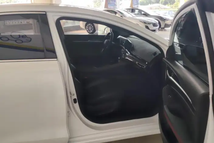 Changan Eado 2020 Model PLUS Blue whale NE 1.4T GDI Automatic Noble Model – фото 10