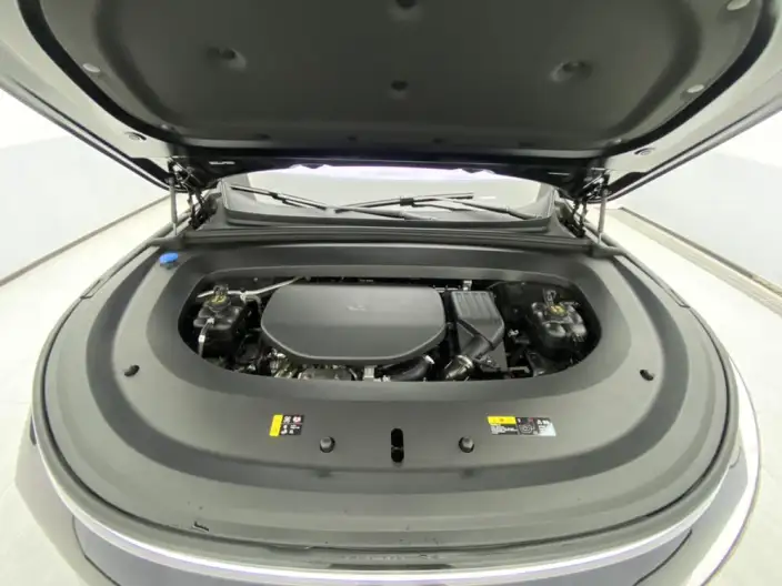 Li Auto L8 2026 Model Ultra – фото 10