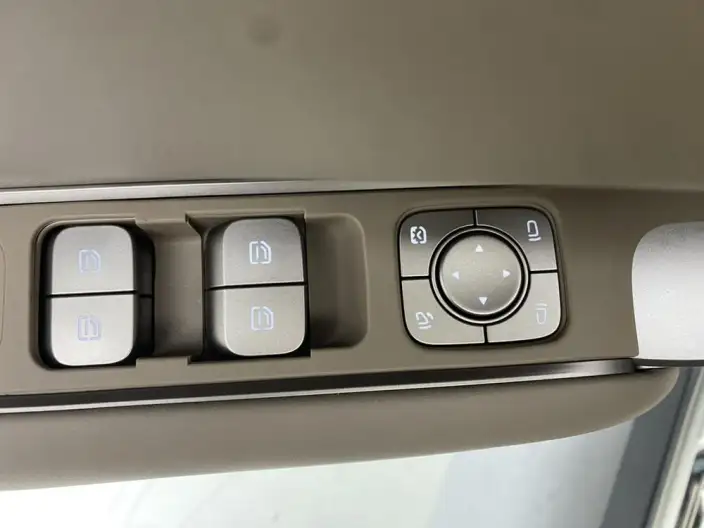 Li Auto L8 2026 Model Ultra – фото 30