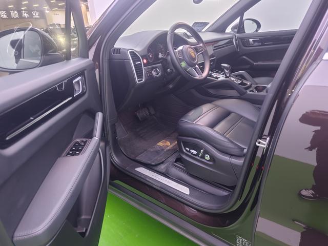 Porsche Cayenne 2019 Cayenne 3.0T – фото 10