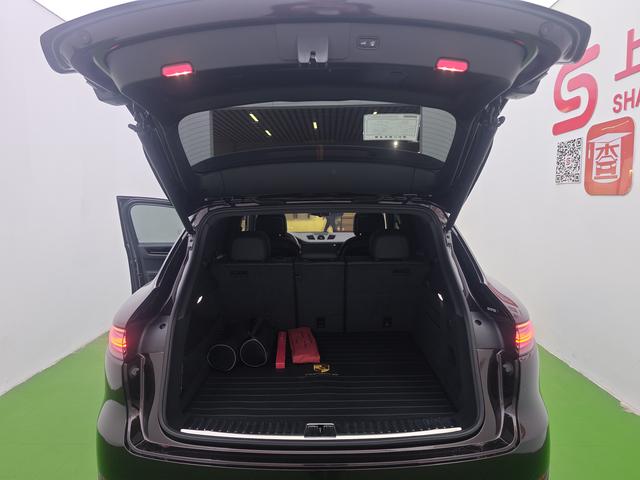 Porsche Cayenne 2019 Cayenne 3.0T – фото 16