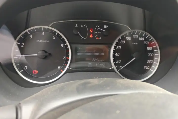 Nissan Sylphy 2022 Model Classic 1.6 XL CVT Deluxe Edition – фото 14