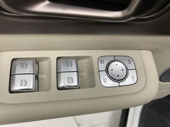 Li Auto MEGA 2024 Model Ultra Edition – фото 24