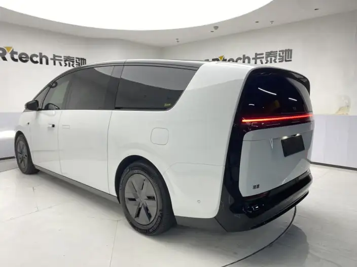 Li Auto MEGA 2024 Model Ultra Edition – фото 33