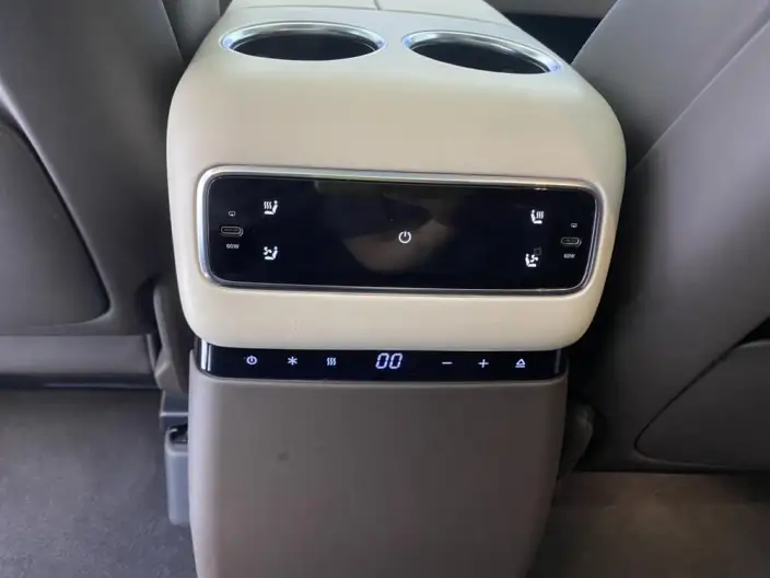 Li Auto MEGA 2024 Model Ultra Edition – фото 48