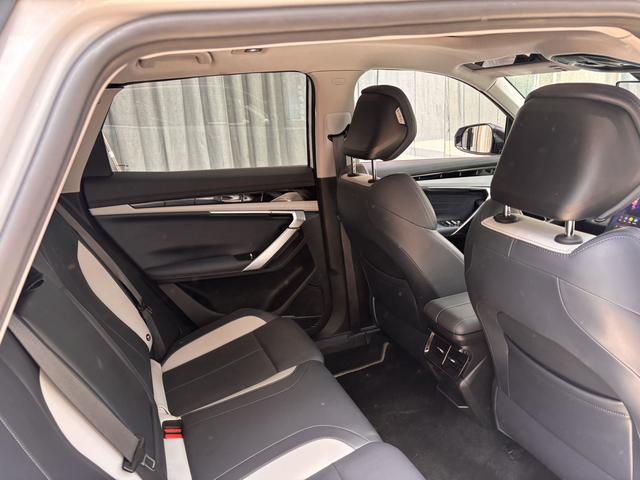 Geely Boyue L 2023 1.5TD DCT Pride Edition – фото 9
