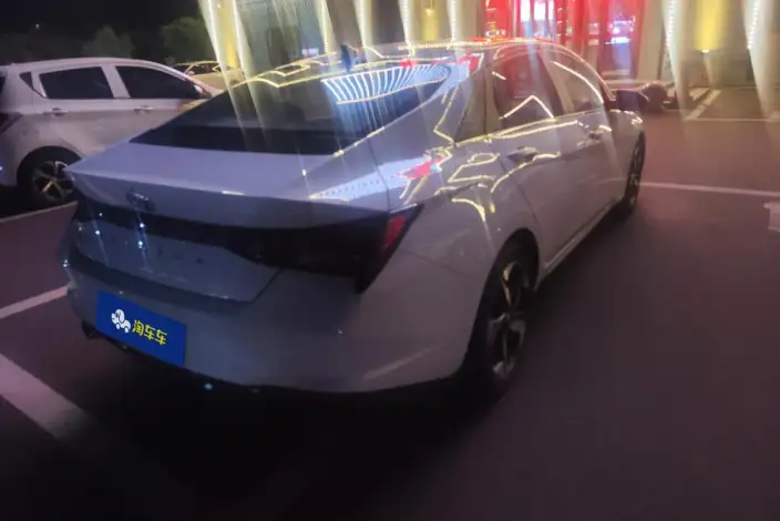 Hyundai Ioniq 2022 Model 1.5L CVT LUX Premium Edition – фото 3