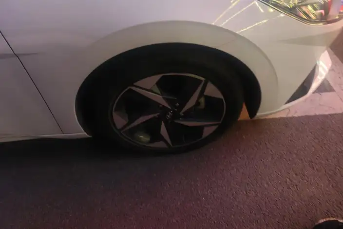 Hyundai Ioniq 2022 Model 1.5L CVT LUX Premium Edition – фото 24