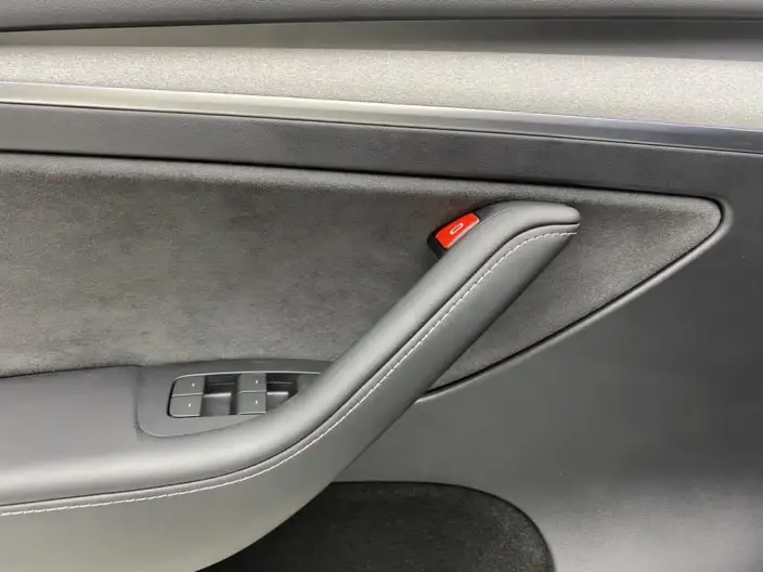 Model Y 2024 Model Rear-wheel drive version – фото 26