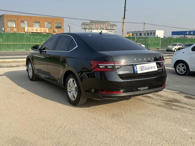 Skoda Superb Модель 2019 года TSI280 DSG Standard Edition – фото 7
