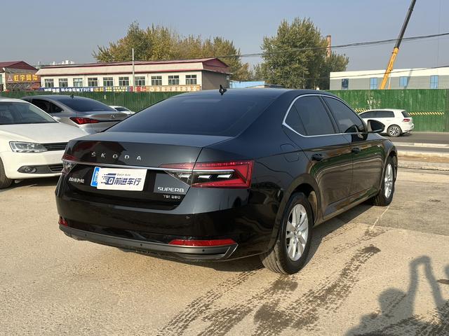 Skoda Superb Модель 2019 года TSI280 DSG Standard Edition – фото 9