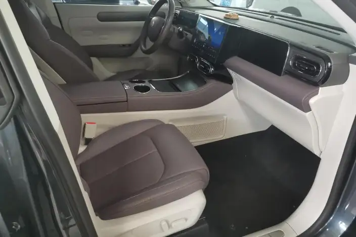 Leapmotor C11 2023 Model 500 Smart Edition – фото 6