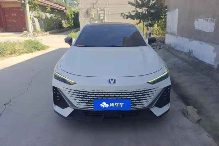 Changan UNI-V 2024 Model 1.5T High Power Edition – фото 19