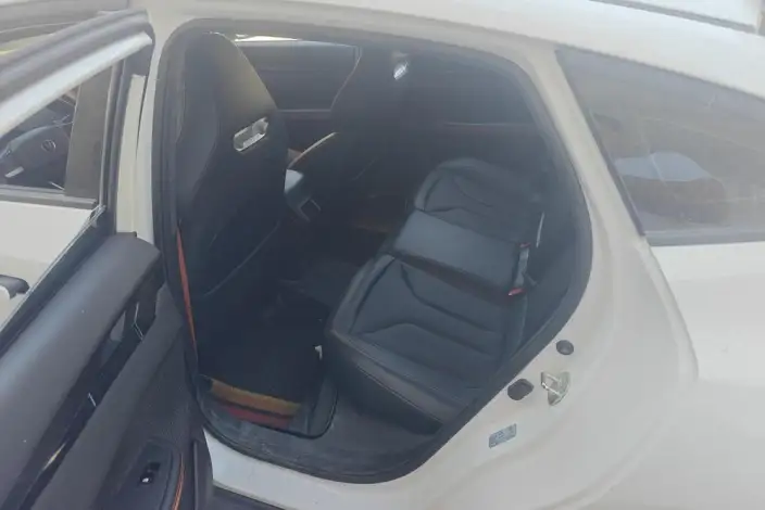 Changan UNI-V 2024 Model 1.5T High Power Edition – фото 32