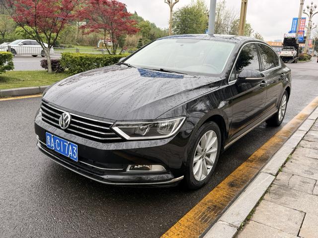 Volkswagen Magotan 2018 330TSI DSG Leading – фото 1