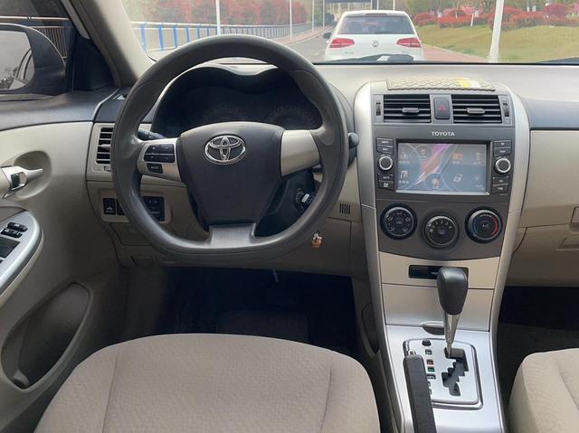Toyota Corolla 2013 Special Edition 1.6L Automatic Cool GL – фото 13