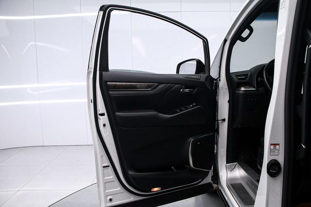 Vell f ire Модель 2020 года Hybrid 2.5L HV Premium Edition – фото 11