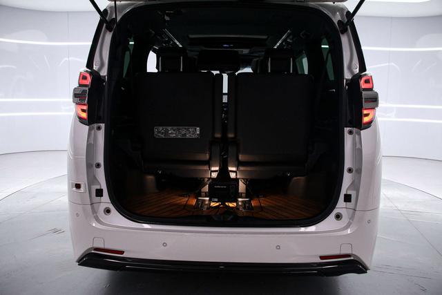 Vell f ire Модель 2020 года Hybrid 2.5L HV Premium Edition – фото 15